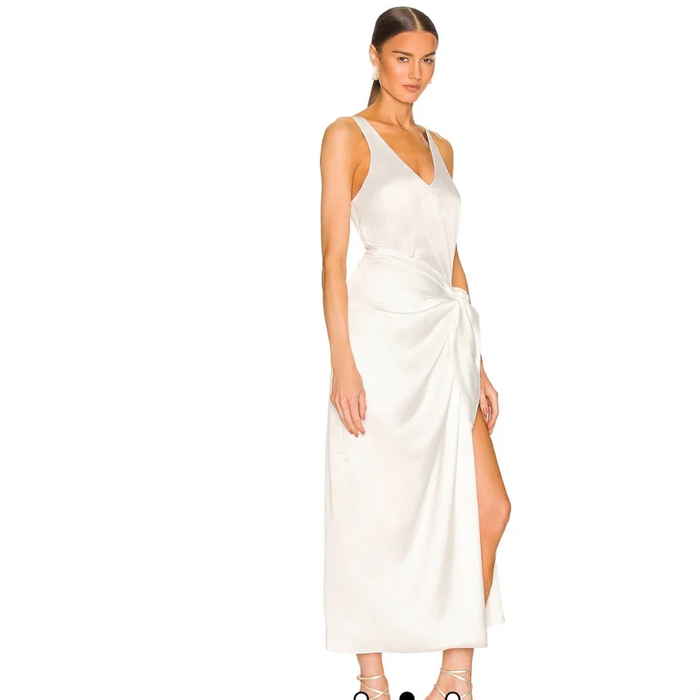 NWT / NIP Show Me Your Mumu Hampton Wrap Dress in Ivory Luxe Satin Size: XS - Picture 2 of 6